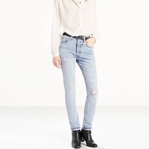 Levi’s 501 Skinny in Clear Minds